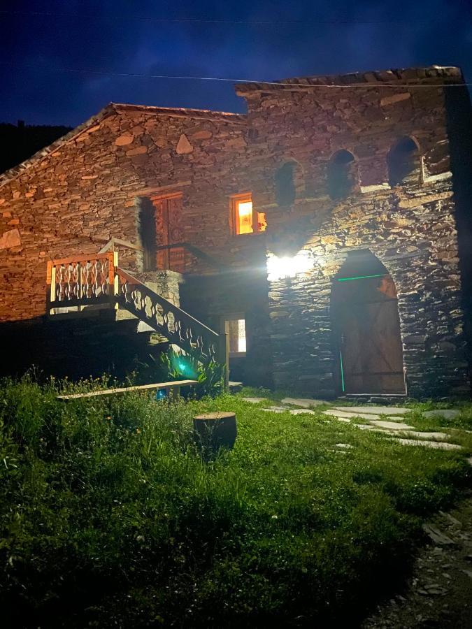 Nizharadze'S Tower Hotel Ushguli Ngoại thất bức ảnh